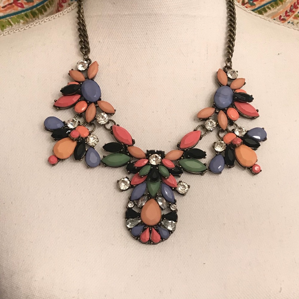 Pretty Statement Necklace - image 1